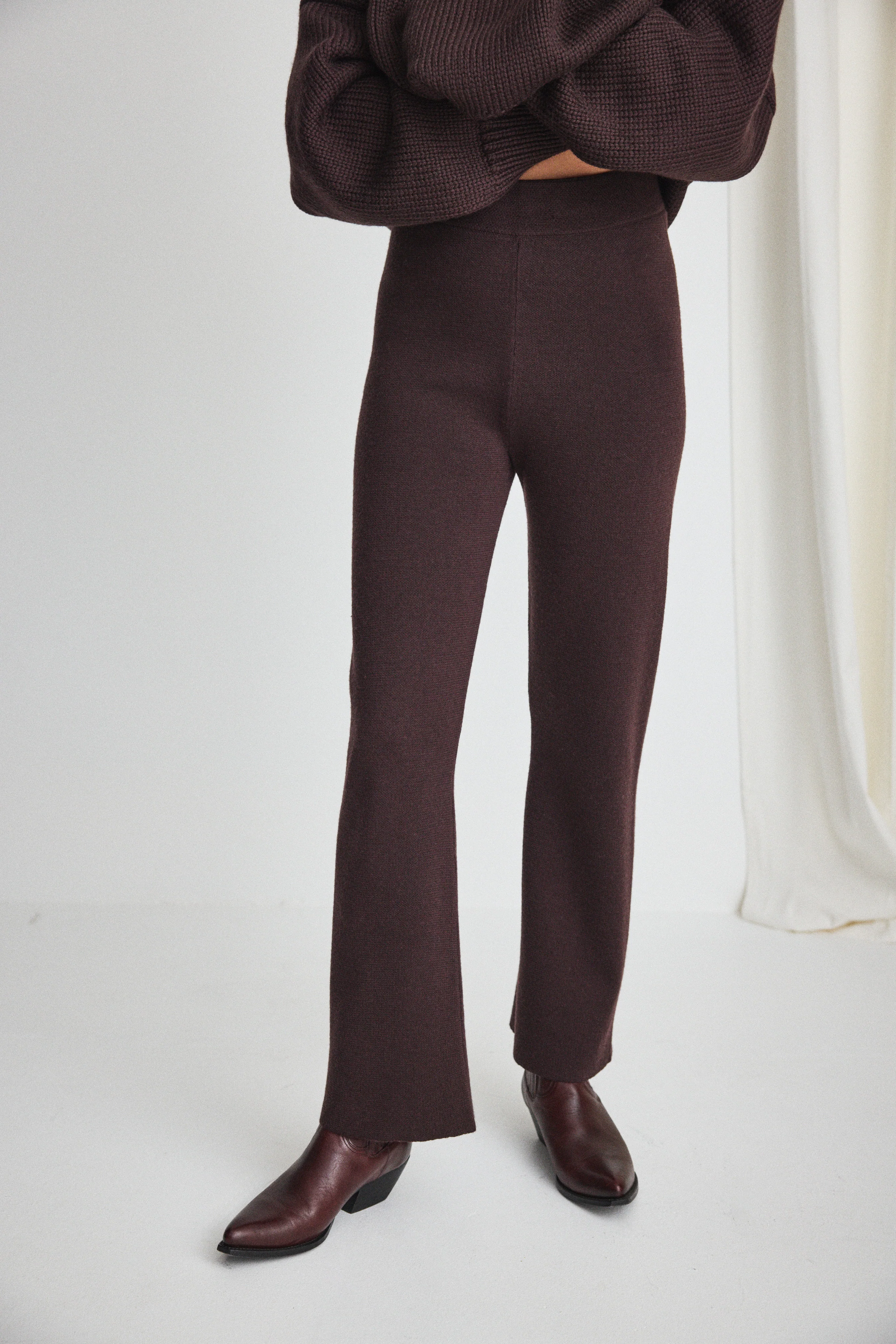 Izzy Pant
