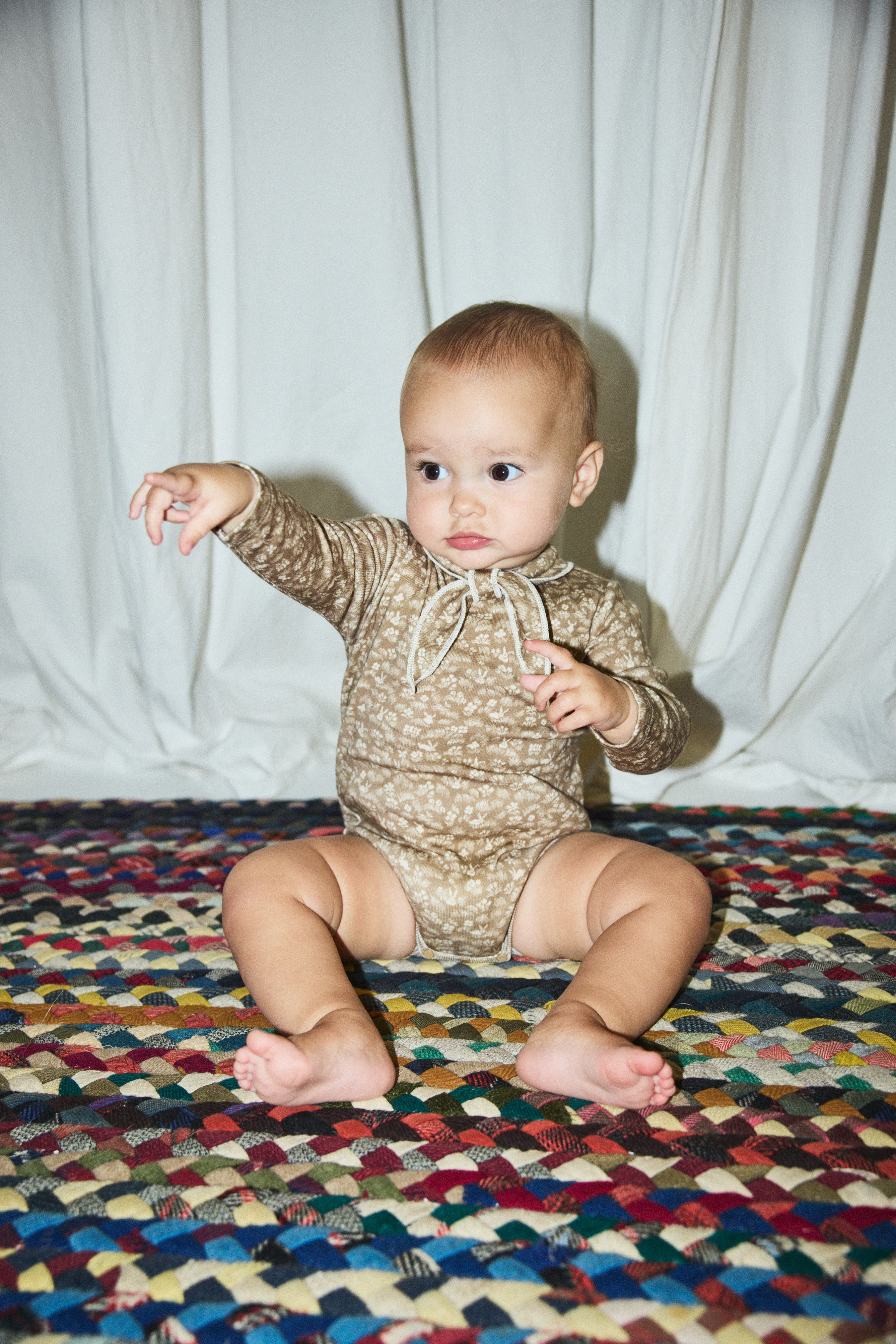 Baby Long Sleeve Scout Onesie - Image 5