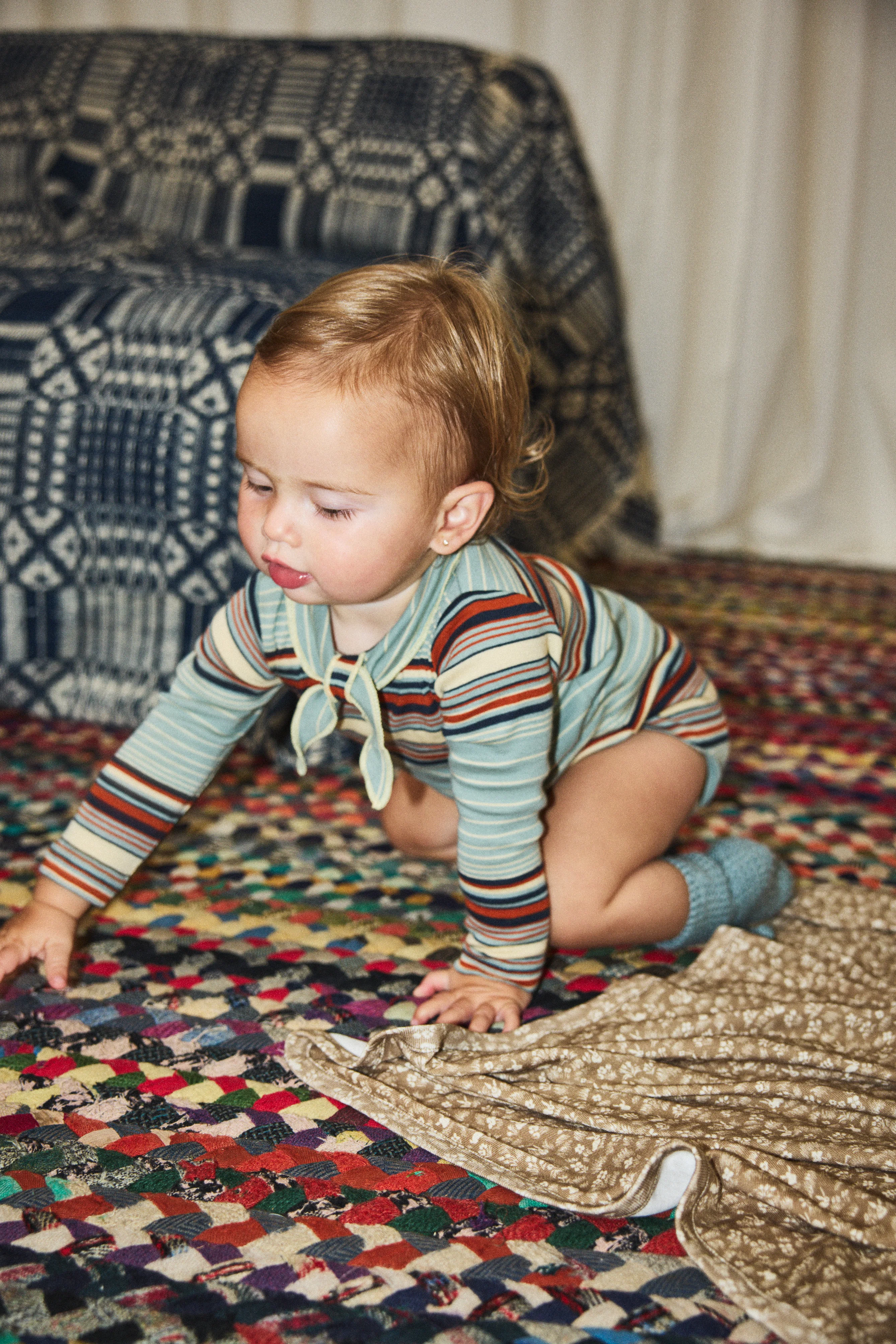 Baby Long Sleeve Scout Onesie - Image 2