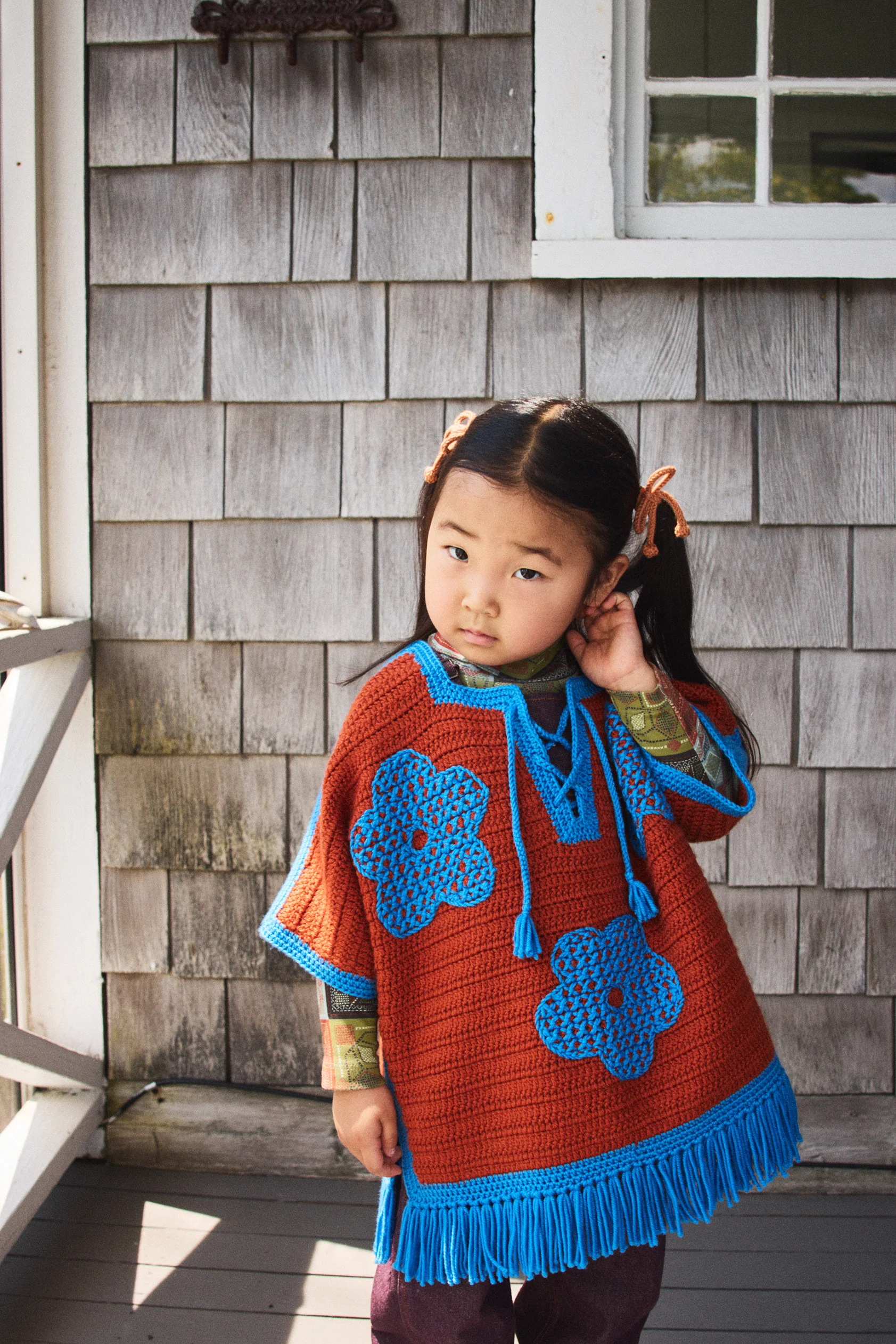 Blomma Crochet Fringe Poncho - Image 4