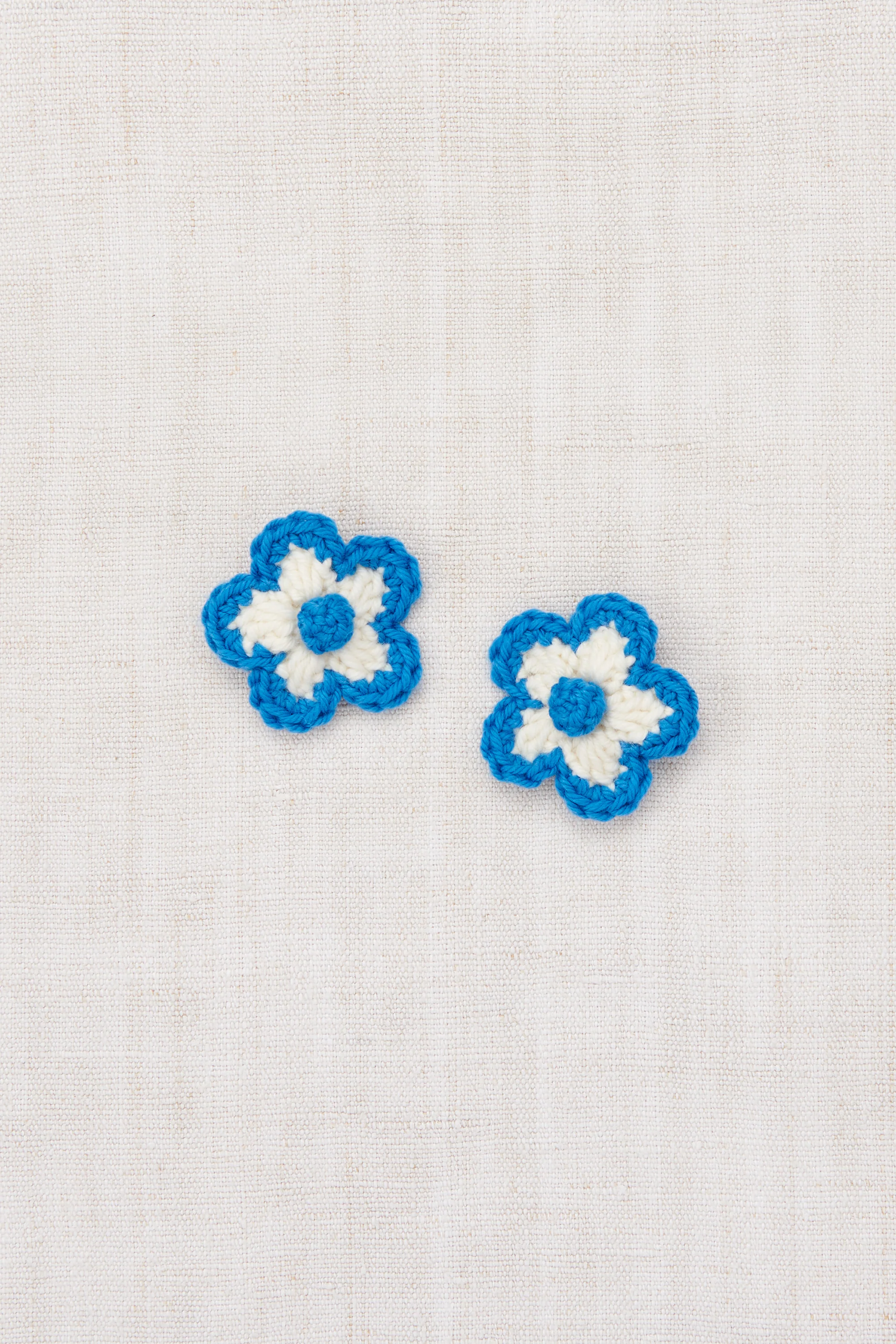 Medium Flower Clip Set - Image 2