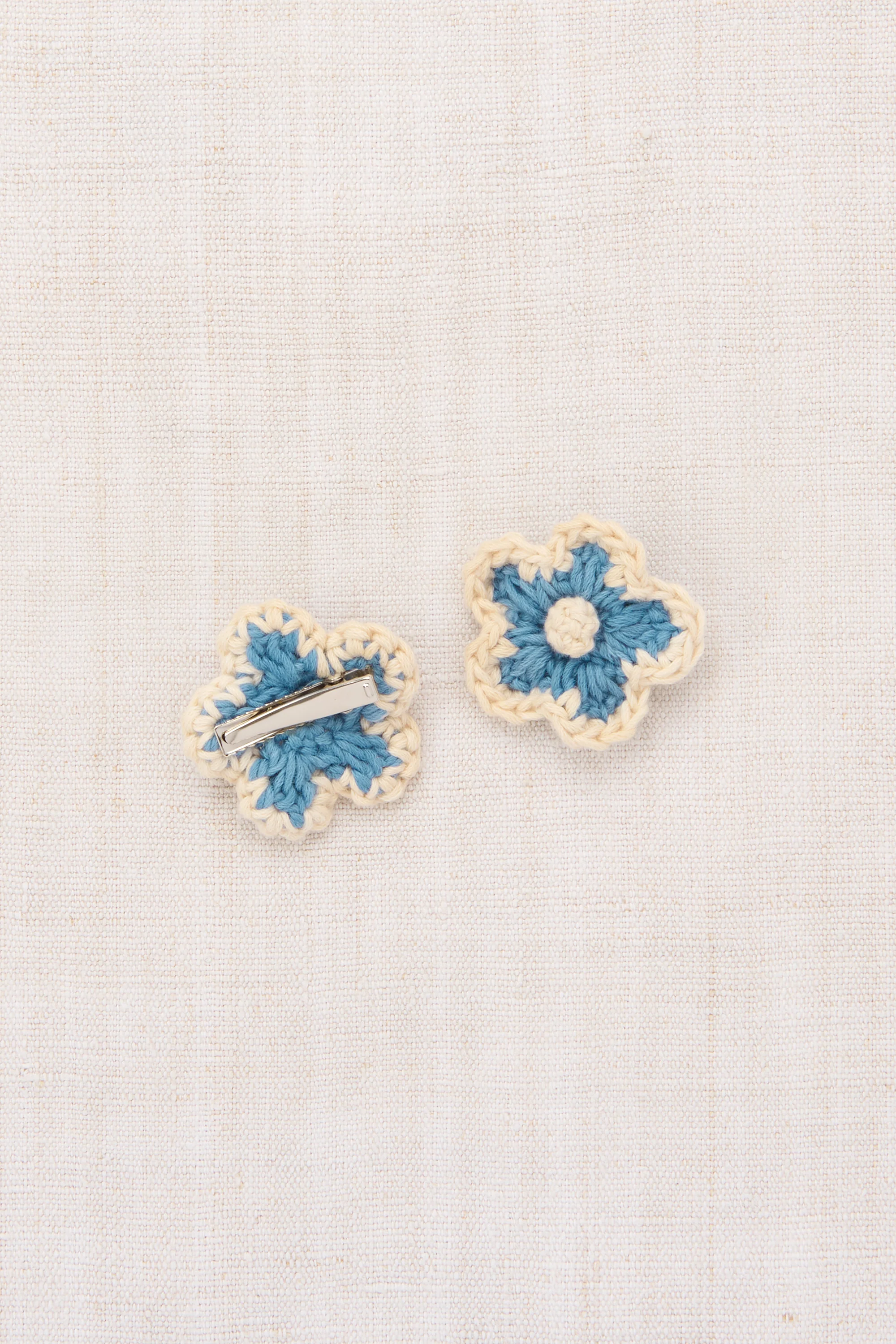 Medium Flower Clip Set - Image 4