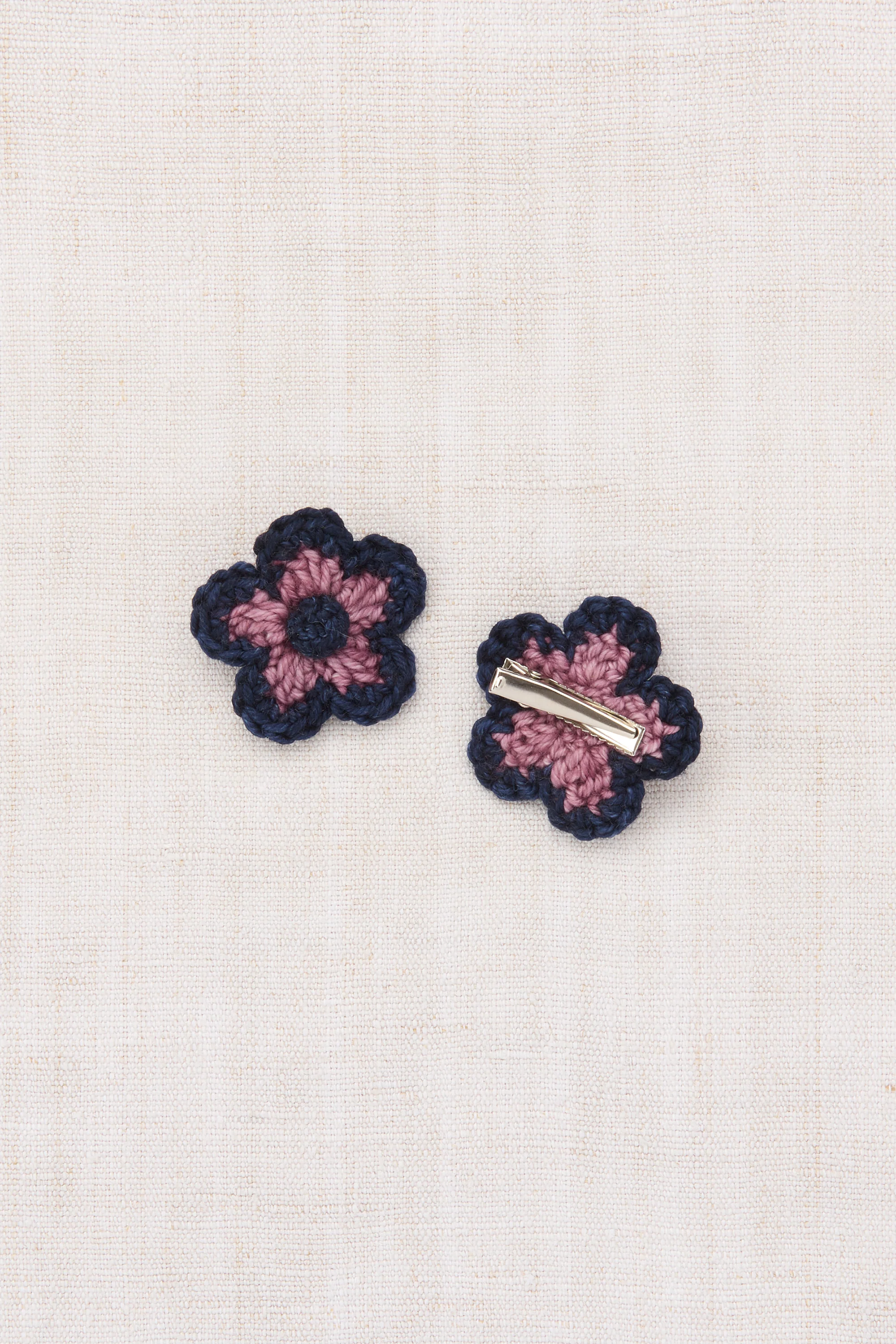 Medium Flower Clip Set - Image 3