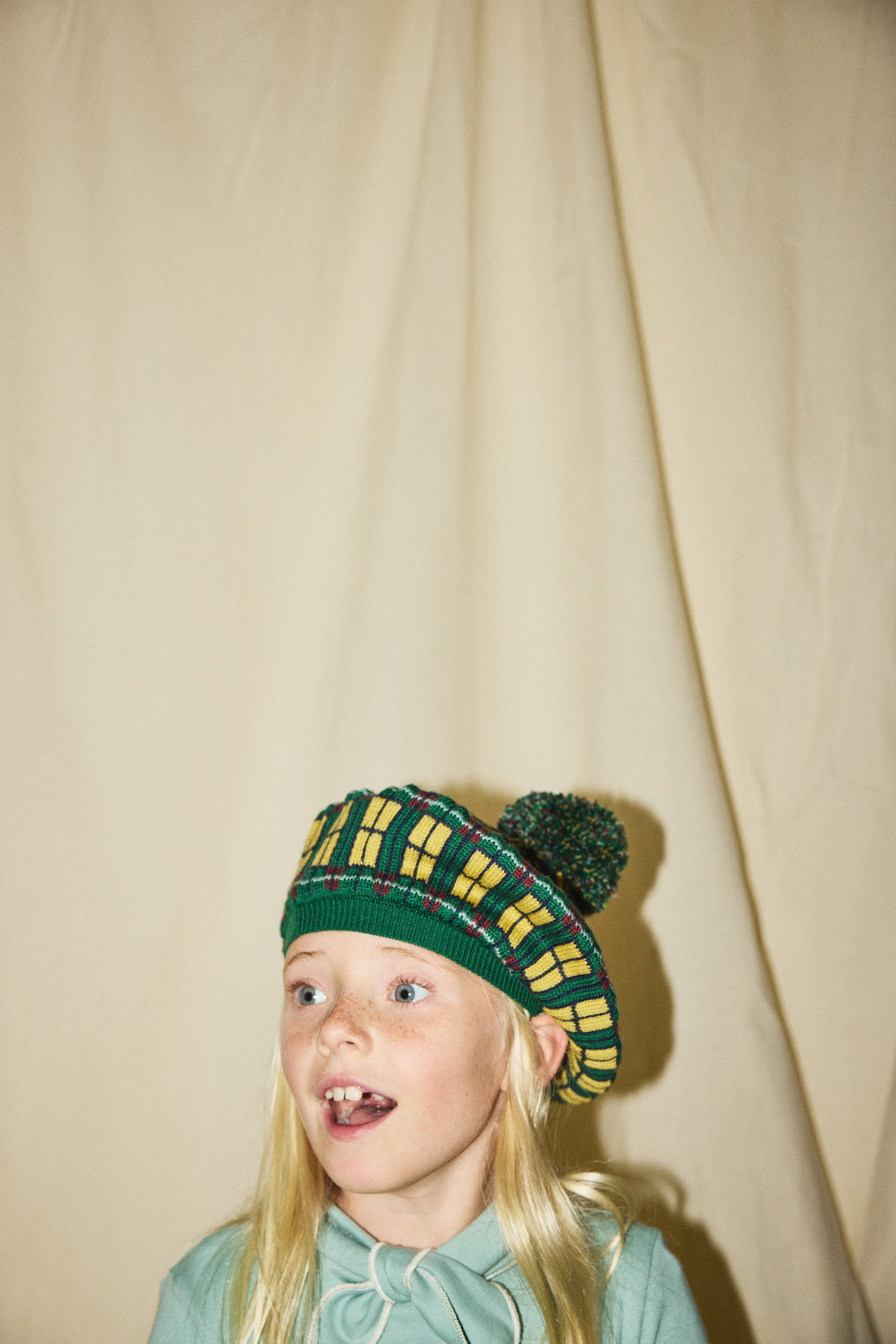 Window Plaid Beret - Image 3